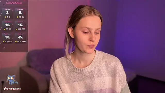 Snapshot of Chanel_Gill chatting on 02-23-25, 05:50 Chanel Gill online show from 02-23-25, 05:50