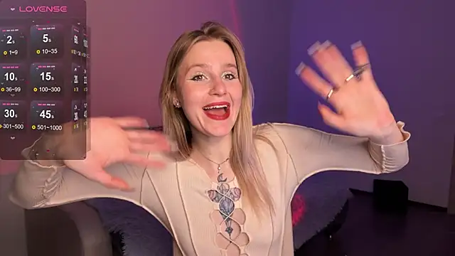 Snapshot of Chanel_Gill chatting on 03-07-25, 12:48 Chanel Gill online show from 03-07-25, 12:48