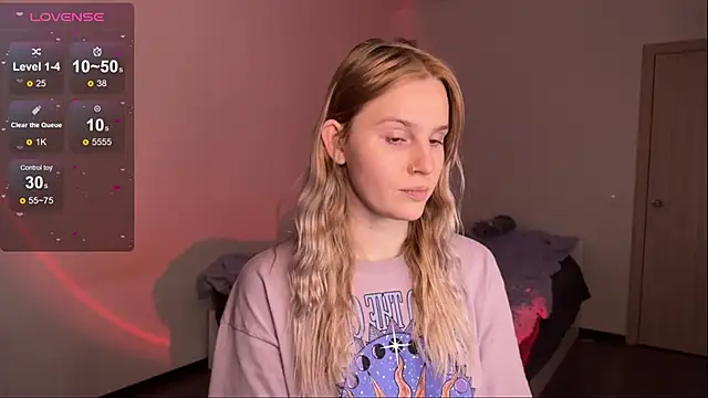 Snapshot of Chanel_Gill chatting on 03-23-25, 08:15 Chanel Gill online show from 03-23-25, 08:15