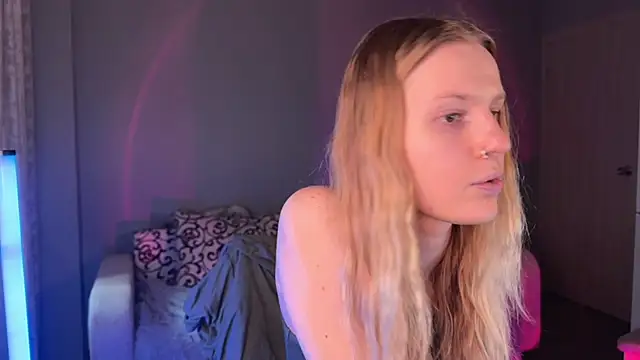 Snapshot of Chanel_Gill chatting on 10-01-25, 02:34 Chanel Gill online show from 10-01-25, 02:34