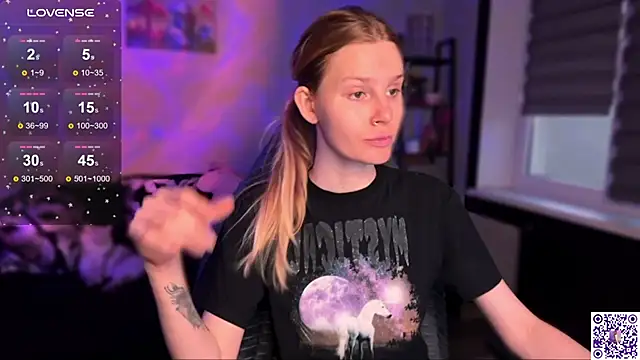 Snapshot of Chanel_Gill chatting on 11-06-25, 03:13 Chanel Gill online show from 11-06-25, 03:13