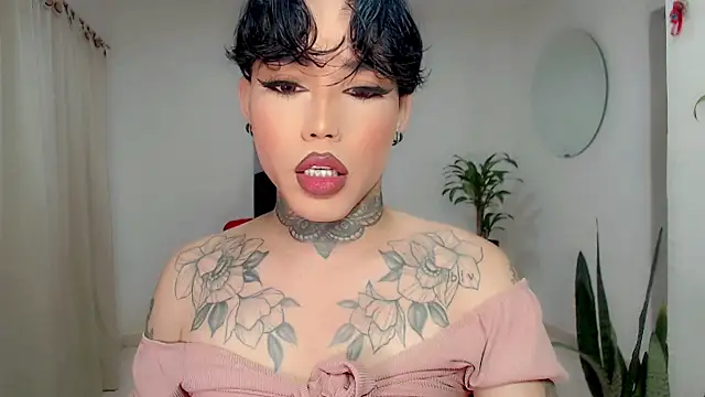 Snapshot of little_star_porn chatting on 01-15-26, 09:29 little star porn online show from 01-15-26, 09:29