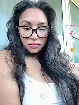 Snapshot of MeghanXO chatting on 07-08-26, 01:37 MeghanXO online show from 07-08-26, 01:37