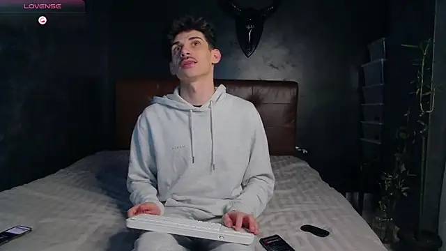 DanielCrush1 online show from 03-19-26, 03:27