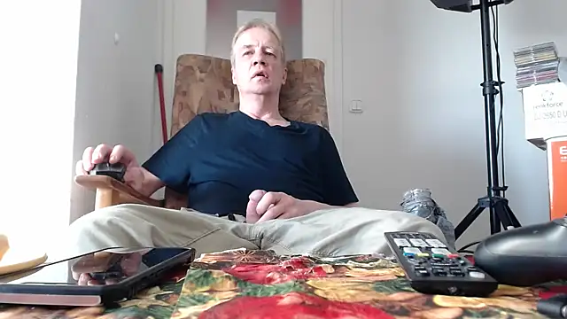 Snapshot of Cordt27 chatting on 05-24-26, 06:02 Cordt27 online show from 05-24-26, 06:02