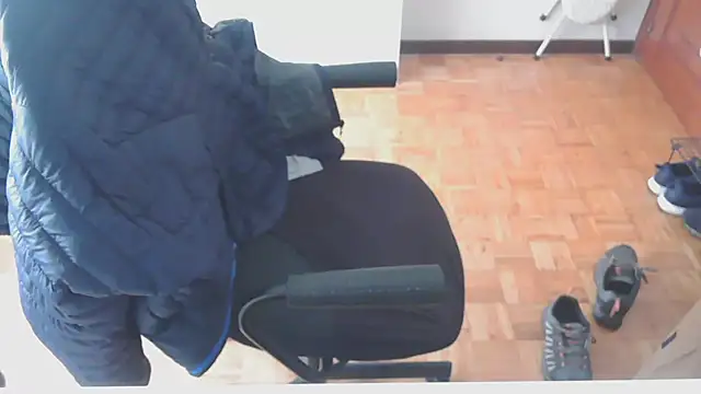 mikeyhotbear online show from 11-04-25, 10:14