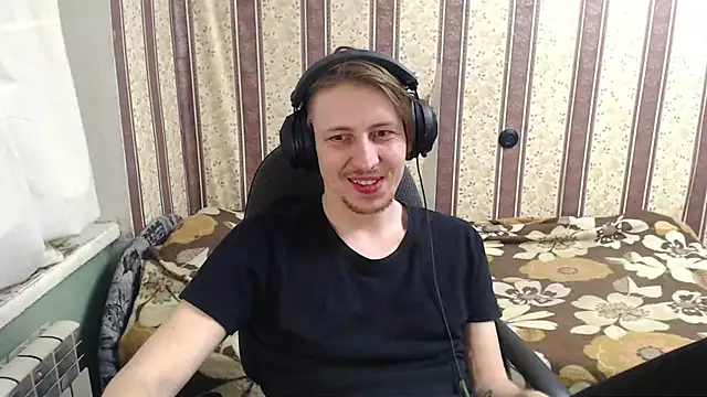 darienlarge online show from 10-11-25, 09:02