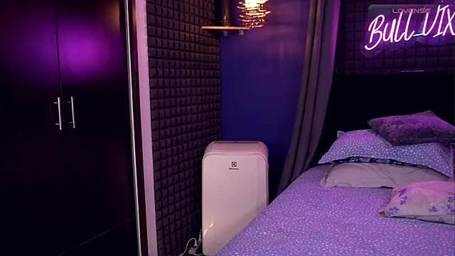 bull vixen2001 online show from 02-22-26, 10:58