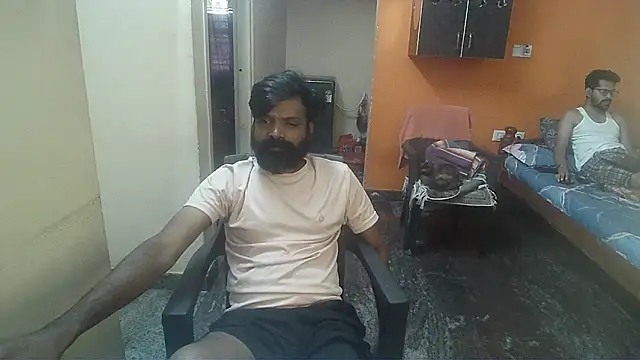 Snapshot of Indiaguy4u chatting on 01-31-25, 06:57 Indiaguy4u online show from 01-31-25, 06:57