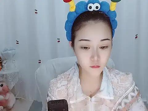 Angel-C online show from 10-27-25, 01:31