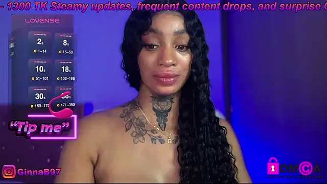 Snapshot of GinnaBolton chatting on 09-13-25, 02:33 GinnaBolton online show from 09-13-25, 02:33