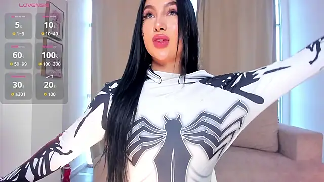 barbie es online show from 10-31-25, 03:02