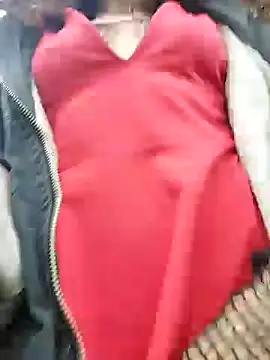 Snapshot of _Laary chatting on 12-25-24, 08:07 Laary online show from 12-25-24, 08:07