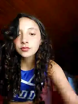 Snapshot of _Laary chatting on 02-05-25, 08:35 Laary online show from 02-05-25, 08:35