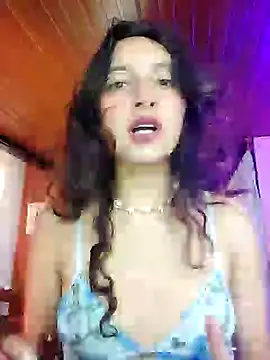 Snapshot of _Laary chatting on 02-06-25, 08:56 Laary online show from 02-06-25, 08:56