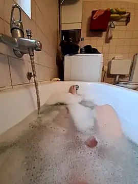 toeloverlive online show from 01-21-25, 09:24