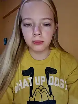 Snapshot of -veranito- chatting on 01-26-25, 03:06 -veranito- online show from 01-26-25, 03:06