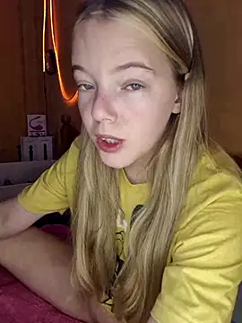 Snapshot of -veranito- chatting on 02-17-25, 03:15 -veranito- online show from 02-17-25, 03:15