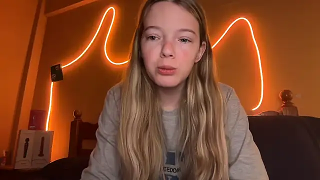 Snapshot of -veranito- chatting on 09-26-25, 03:10 -veranito- online show from 09-26-25, 03:10