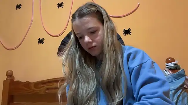 Snapshot of -veranito- chatting on 10-31-25, 01:50 -veranito- online show from 10-31-25, 01:50