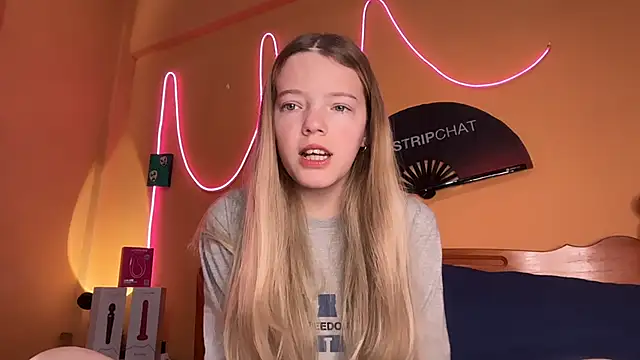 Snapshot of -veranito- chatting on 11-22-25, 09:03 -veranito- online show from 11-22-25, 09:03