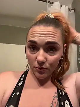 Snapshot of misskalicakes chatting on 04-15-26, 05:25 misskalicakes online show from 04-15-26, 05:25