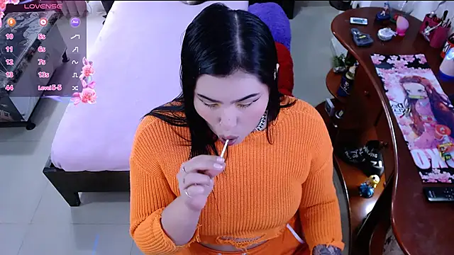 lufek23 online show from 12-25-24, 08:50