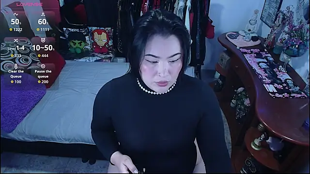 lufek23 online show from 10-06-25, 03:20