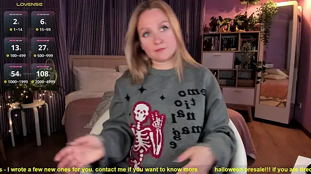 Snapshot of Lazy_Lady chatting on 10-26-25, 10:32 Lazy Lady online show from 10-26-25, 10:32