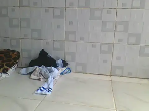 Snapshot of Dizzydose chatting on 02-25-25, 10:37 Dizzydose online show from 02-25-25, 10:37