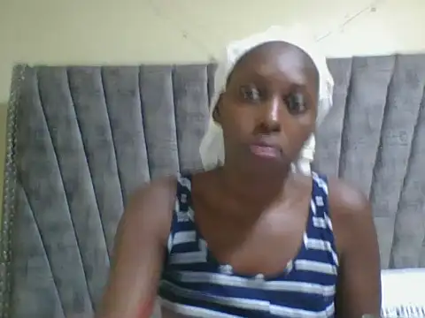 Snapshot of Dizzydose chatting on 11-19-25, 10:32 Dizzydose online show from 11-19-25, 10:32