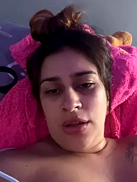 Snapshot of Latina_sexy1 chatting on 11-27-25, 01:13 Latina sexy1 online show from 11-27-25, 01:13