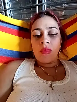 Snapshot of Latina_sexy1 chatting on 06-30-26, 01:34 Latina sexy1 online show from 06-30-26, 01:34
