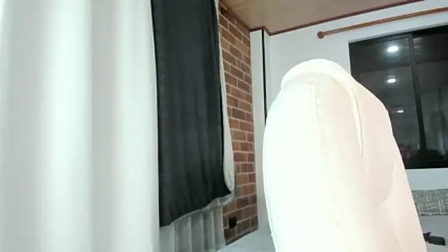 adila anich online show from 11-27-25, 02:02