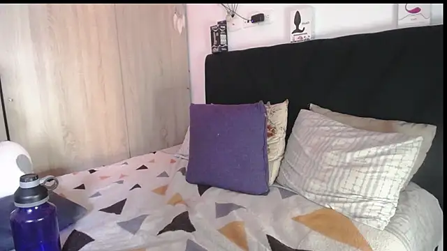 Santiago kiler online show from 04-18-26, 07:58