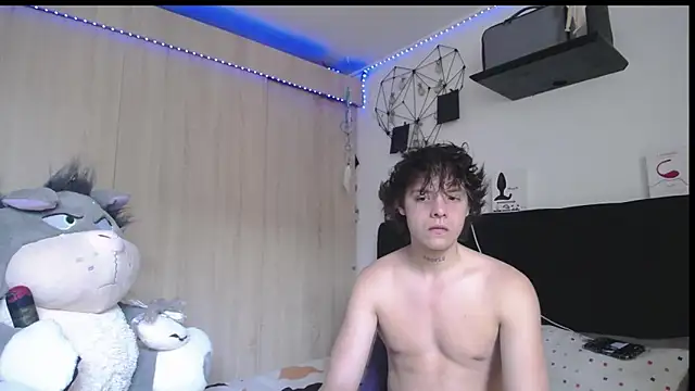 Santiago kiler online show from 05-15-26, 04:03