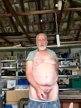 Snapshot of guywifi chatting on 02-20-25, 03:45 guywifi online show from 02-20-25, 03:45