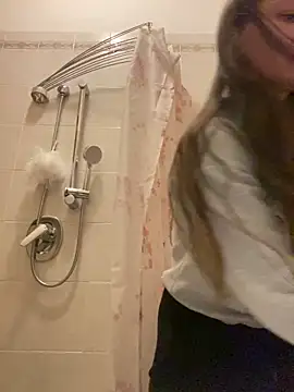 Snapshot of Natalieass chatting on 03-06-25, 06:16 Natalieass online show from 03-06-25, 06:16