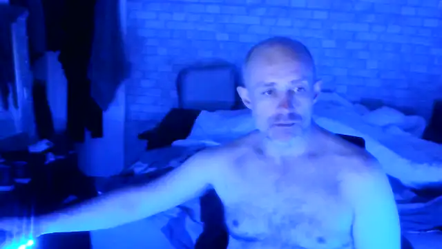 Snapshot of HnH69 chatting on 02-25-26, 02:32 HnH69 online show from 02-25-26, 02:32