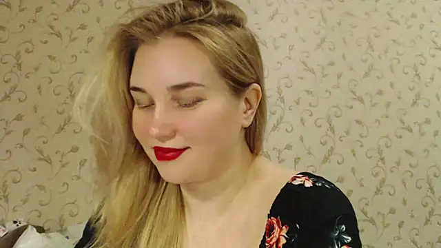 Snapshot of mmmPinUpGirl chatting on 09-08-25, 07:57 mmmPinUpGirl online show from 09-08-25, 07:57
