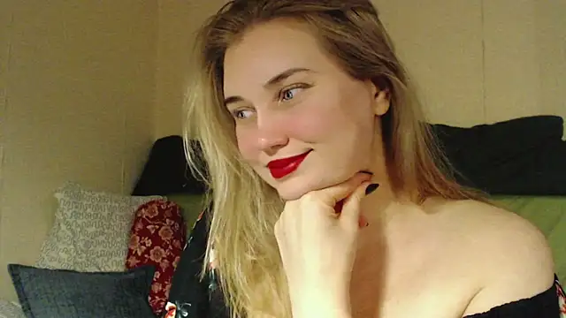 Snapshot of mmmPinUpGirl chatting on 10-03-25, 06:16 mmmPinUpGirl online show from 10-03-25, 06:16