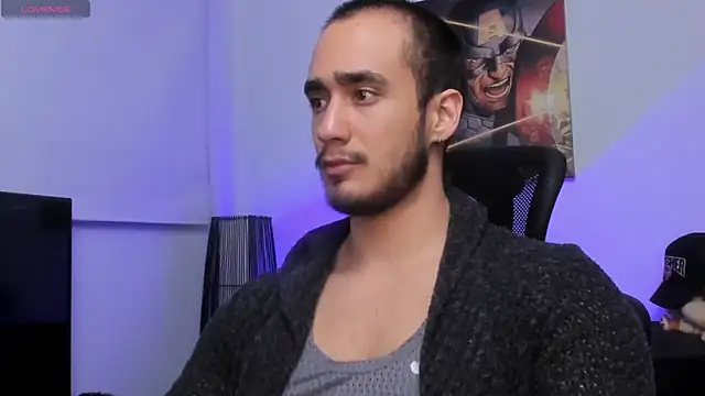 Snapshot of AlexRivera6 chatting on 12-07-24, 01:14 AlexRivera6 online show from 12-07-24, 01:14