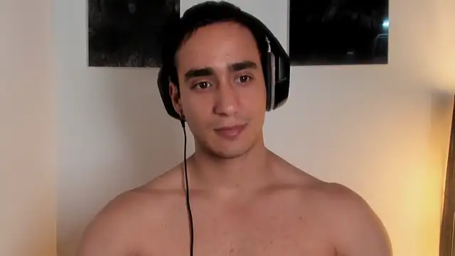 Snapshot of AlexRivera6 chatting on 03-12-25, 01:14 AlexRivera6 online show from 03-12-25, 01:14