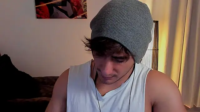 Snapshot of AlexRivera6 chatting on 05-13-26, 05:54 AlexRivera6 online show from 05-13-26, 05:54
