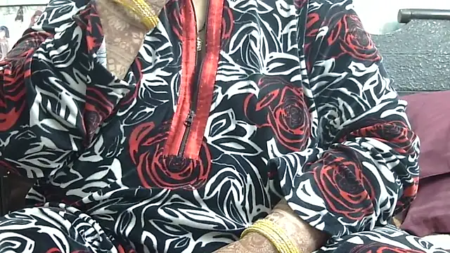 Kavya XX online show from 11-24-25, 06:51