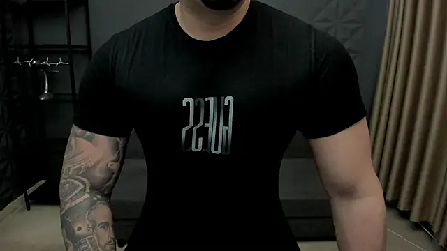 Snapshot of TonyWilcox chatting on 12-04-25, 06:55 TonyWilcox online show from 12-04-25, 06:55