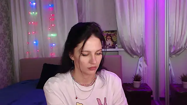 Snapshot of Zlata888 chatting on 11-09-25, 03:54 Zlata888 online show from 11-09-25, 03:54