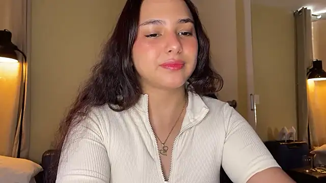 Snapshot of xSelena chatting on 03-02-26, 06:37 xSelena online show from 03-02-26, 06:37