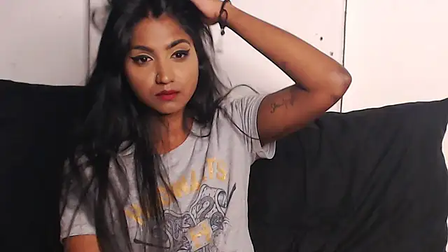 Snapshot of Delilah_Blazee chatting on 02-18-25, 04:26 Delilah Blazee online show from 02-18-25, 04:26