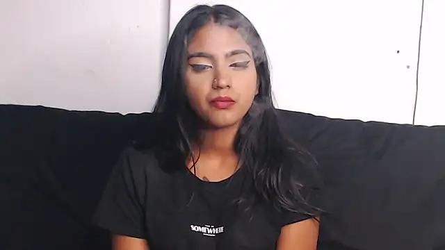 Snapshot of Delilah_Blazee chatting on 02-19-25, 06:21 Delilah Blazee online show from 02-19-25, 06:21